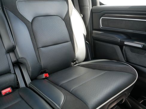 Used 2025 RAM 1500 Laramie w/ Advanced Safety Group II AWD/4WD image 14