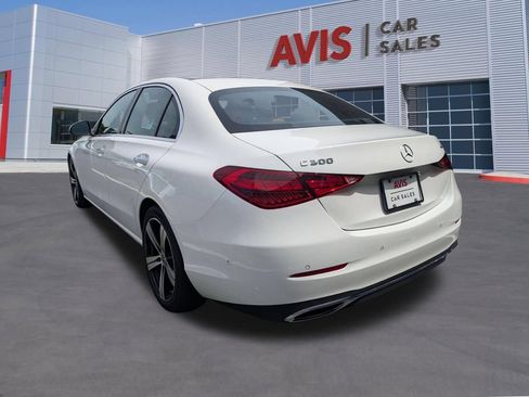 Used 2025 Mercedes-Benz C 300 4MATIC Sedan image 9