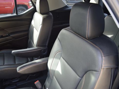 Used 2019 Chevrolet Traverse Premier AWD/4WD image 13