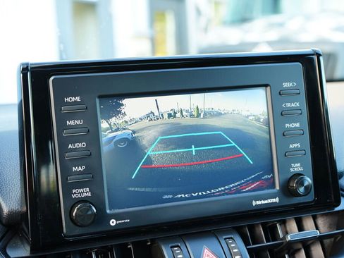 Used 2021 Toyota RAV4 XLE Premium image 16