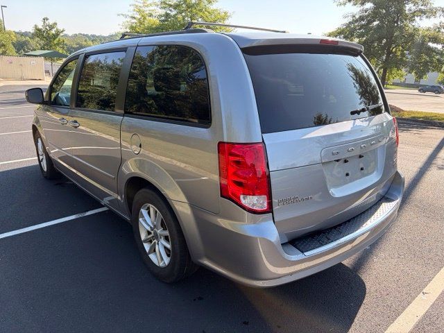 Used 2016 Dodge Grand Caravan SXT w/ UConnect Hands-Free Group FWD image 7