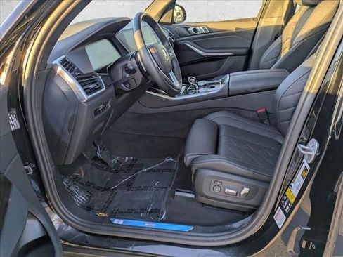 Used 2023 BMW X5 xDrive40i w/ Premium Package image 17