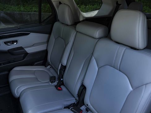 Used 2024 Honda Pilot EX-L image 18