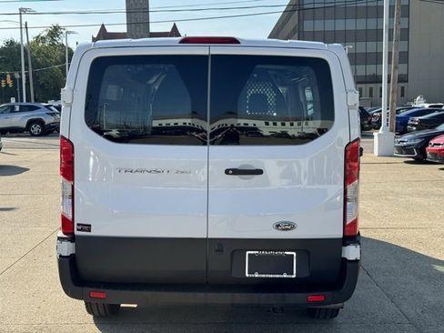Used 2024 Ford Transit 250 Low Roof w/ Exterior Upgrade Package image 4
