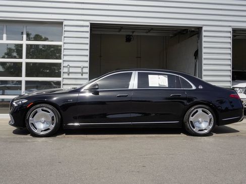 Used 2025 Mercedes-Benz Maybach S 680 4MATIC image 8