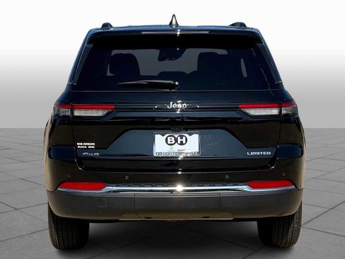 Used 2024 Jeep Grand Cherokee Limited image 4