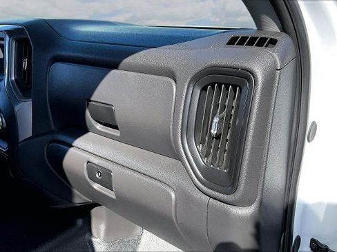 Used 2025 GMC Sierra 1500 Pro w/ Pro Value Package image 22