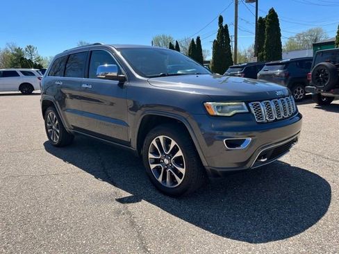 Used 2017 Jeep Grand Cherokee Overland image 7