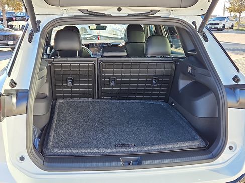 New 2026 Volkswagen Tiguan SE R-Line image 7