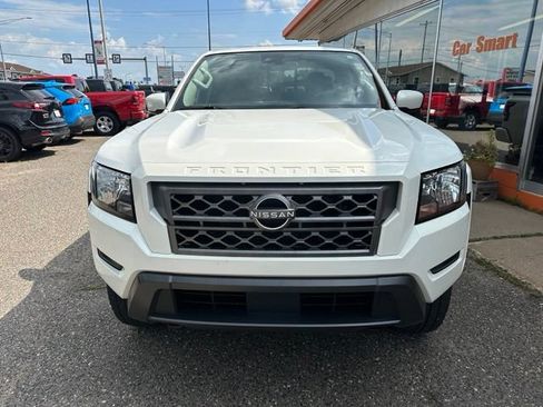 Used 2022 Nissan Frontier SV w/ Technology Package AWD/4WD image 2