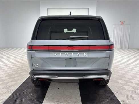 Used 2024 Rivian R1S Adventure AWD/4WD image 4