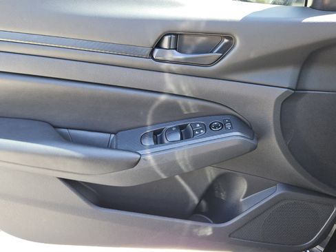 Used 2025 Nissan Altima 2.5 S image 15