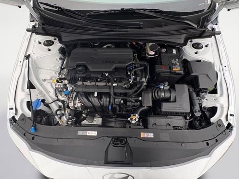 New 2026 Hyundai Elantra Sport FWD image 18