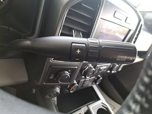 Used 2019 Ford F150 XLT w/ Equipment Group 302A Luxury AWD/4WD image 22