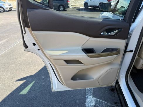 Used 2017 GMC Acadia Denali w/ Technology Package image 22