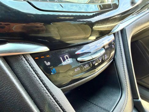 Used 2021 Cadillac XT6 Sport AWD/4WD image 21