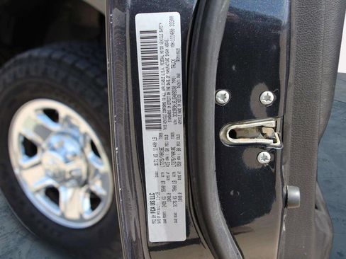 Used 2018 RAM 3500 SLT w/ Protection Group AWD/4WD image 31