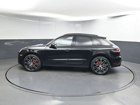Used 2024 Porsche Macan S image 2