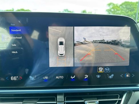 Used 2026 Chevrolet Equinox EV LT AWD/4WD image 33