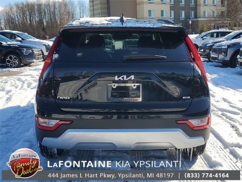 Certified 2025 Kia Niro LX image 5
