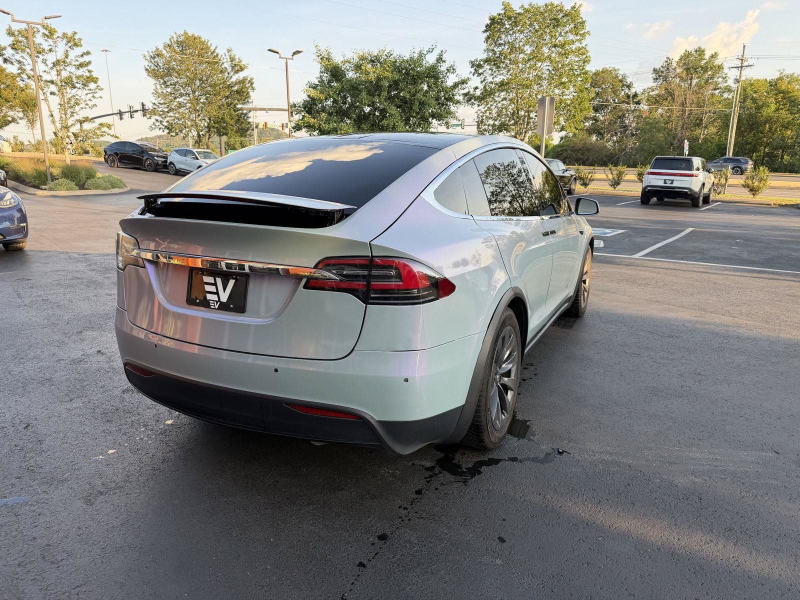 Used 2018 Tesla Model X 75D AWD/4WD image 8