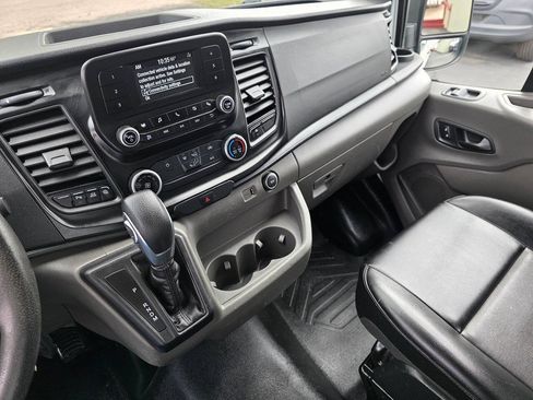 Used 2020 Ford Transit 250 Low Roof RWD image 20