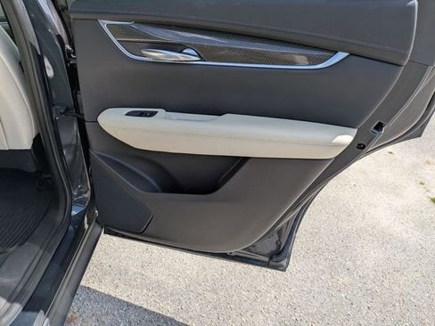 Used 2022 Cadillac XT5 Sportv image 30