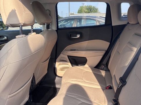 Used 2018 Jeep Compass Sport AWD/4WD image 7