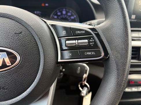 Used 2019 Kia Forte LXS FWD image 9