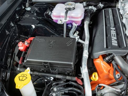 Used 2023 Dodge Challenger SRT Hellcat w/ Driver Convenience Group image 35