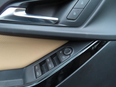 New 2025 Chevrolet Equinox ACTIV w/ Safety and Technology Package image 11