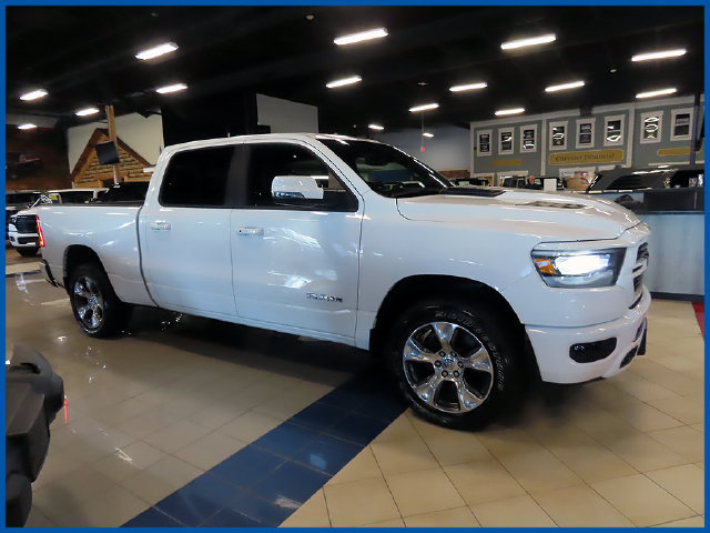 Used 2024 RAM 1500 Laramie AWD/4WD image 2