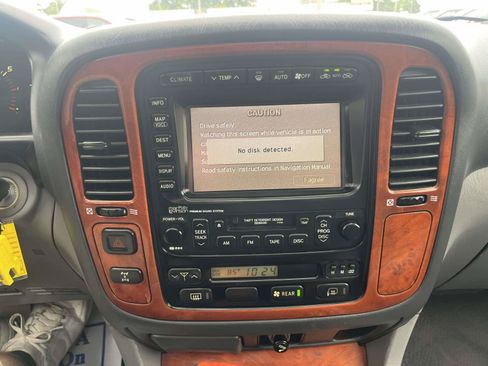 Used 2002 Lexus LX 470 4WD image 18
