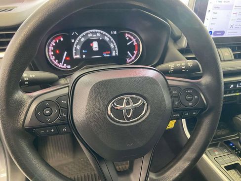 Used 2023 Toyota RAV4 LE image 20