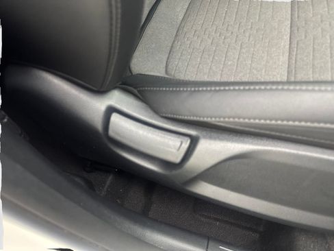 Used 2023 Kia Seltos S FWD image 47