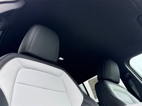 New 2026 Chevrolet Equinox EV LT w/ LPO, Blackout Package image 16