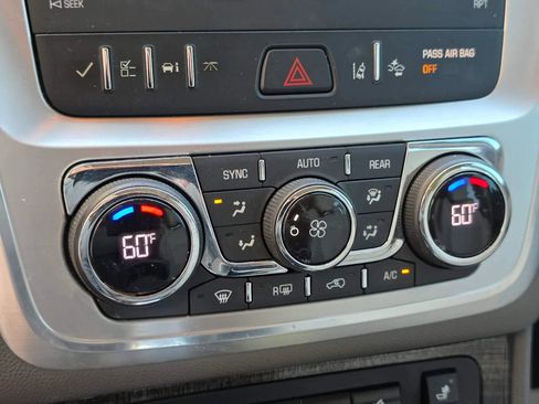 Used 2017 GMC Acadia Limited SLT image 28