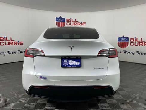 Used 2021 Tesla Model Y Long Range AWD/4WD image 4