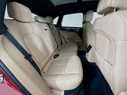 New 2026 Porsche Macan image 30