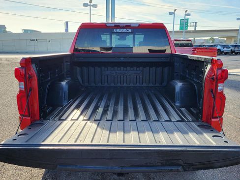 Used 2024 Chevrolet Silverado 1500 ZR2 w/ Technology Package image 32