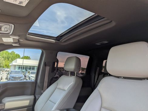 Used 2021 Chevrolet Silverado 1500 LTZ w/ Technology Package image 17