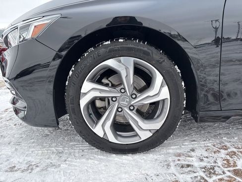 Used 2018 Honda Accord EX image 9