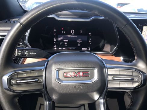 Used 2023 GMC Canyon AT4 AWD/4WD image 14