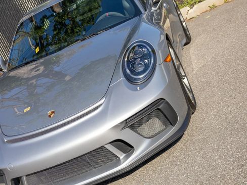 Used 2018 Porsche 911 GT3 RWD image 14