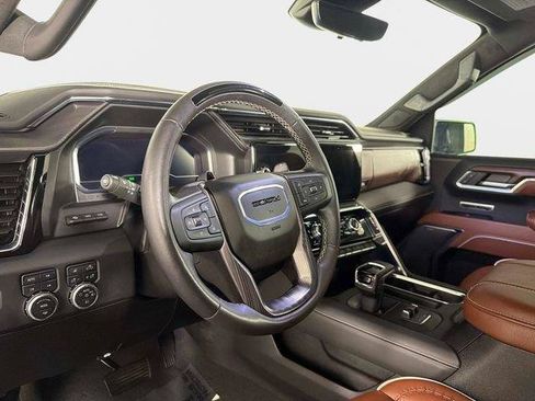 Used 2025 GMC Sierra 1500 Denali Ultimate AWD/4WD image 43