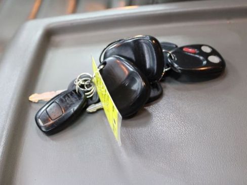 Used 2007 HUMMER H2 Luxury w/ Chrome Appearance Package image 15