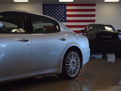 Used 2011 Maserati Quattroporte S RWD image 18