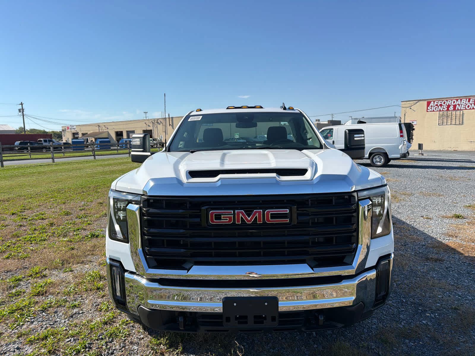 New 2026 GMC Sierra 2500 Pro RWD image 5