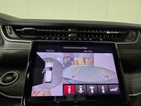 Certified 2021 Jeep Grand Cherokee L Limited w/ Luxury Tech Group II image 19