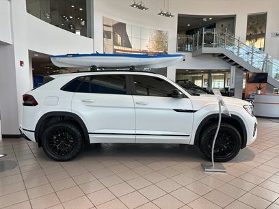 New 2026 Volkswagen Atlas Cross Sport SEL R-Line